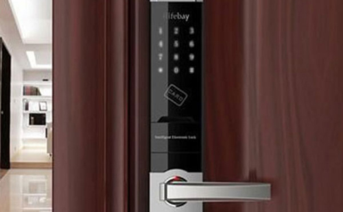 卧龙24小时上门开锁公司