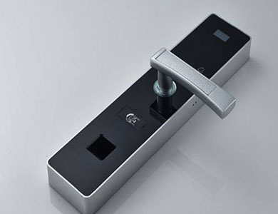 卧龙24小时上门开锁公司