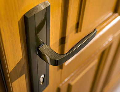 卧龙24小时上门开锁公司